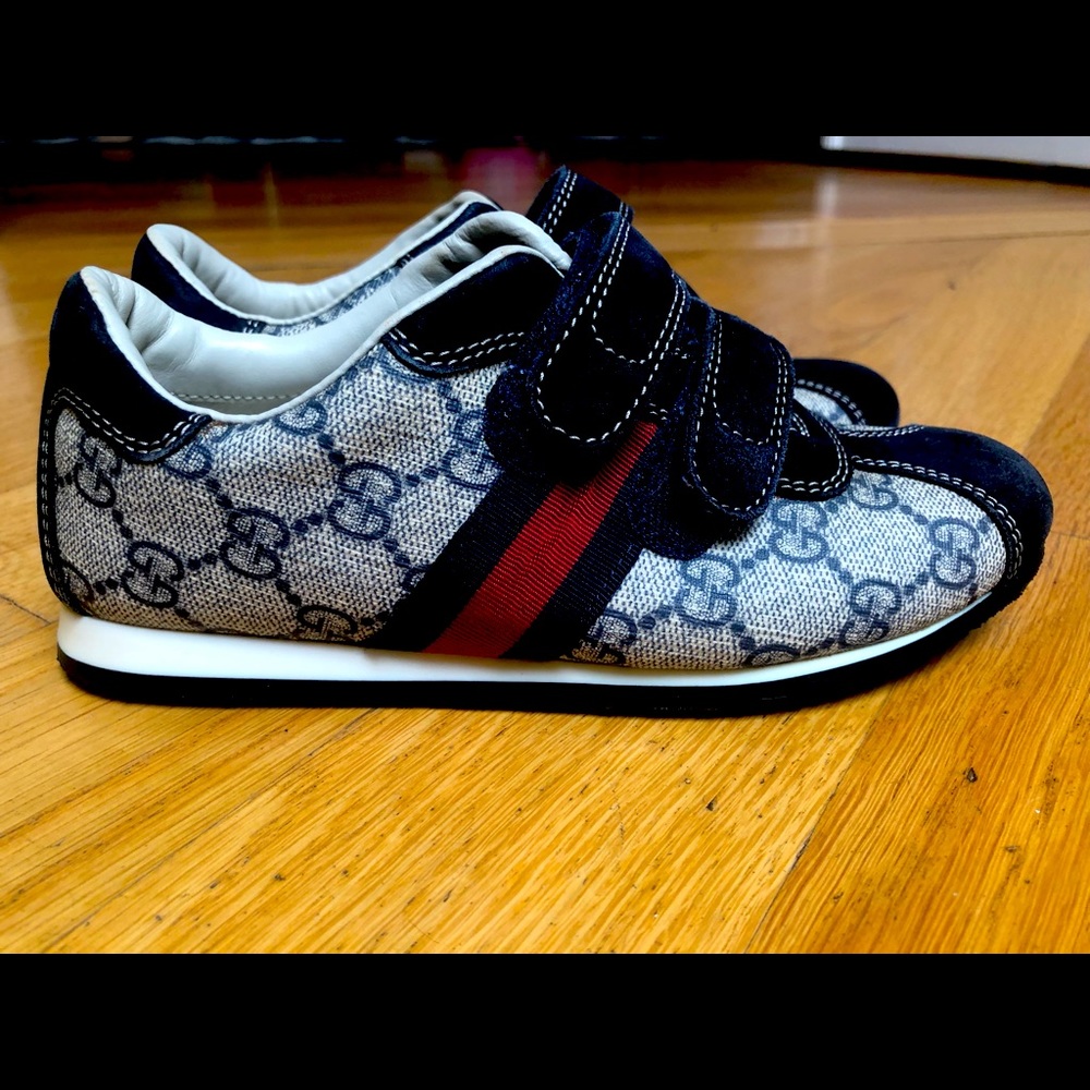 Authentic Gucci kids shoes-unisex -size 32